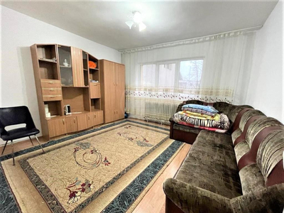 Apartament 3 camere semidecomandat MANASTUR