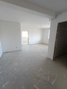 Apartament 3 camere semidecomandat zona Cetatii