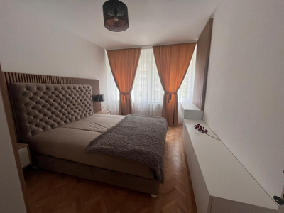 Apartament 3 camere Stefan cel Mare