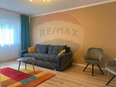 Apartament 3 camere - Vanzare- Centrul median al orașului