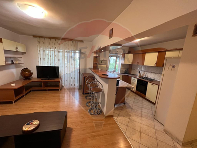 Apartament 3 camere zona Doi Stejari