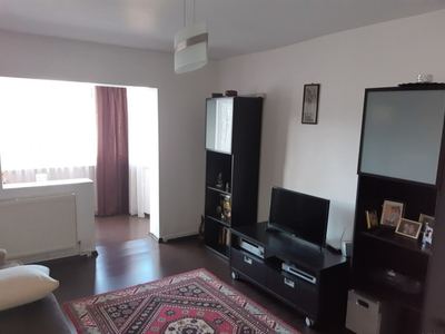 Apartament 3 camere zona Judetean