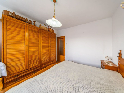 Apartament 4 camere de vanzare la Uta