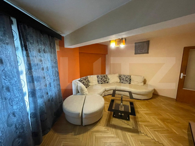 Apartament 4 camere decomandat