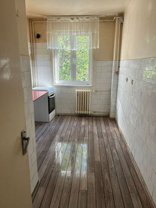 Apartament 4 Camere Metrou Gorjului Etaj Intermediar