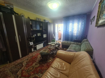 Apartament cu 2 camere de vânzare în Azuga