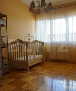 Apartament cu 2 camere decomandate