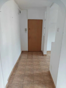 Apartament cu 2 camere semidecomandate Zona Burdujeni