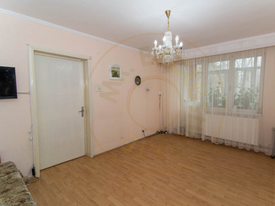 Apartament cu 2 camere si loc de parcare - Craiovei - Ghe.Do