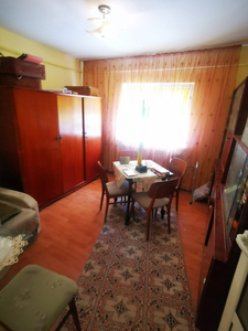 Apartament cu 3 camere