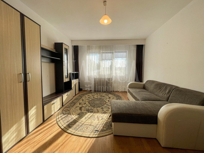 Apartament cu 3 camere