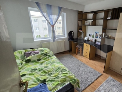 Apartament cu 3 camere