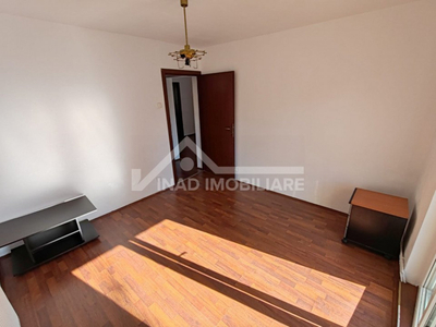 Apartament cu 3 camere