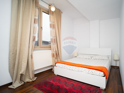 APARTAMENT CU 3 CAMERE DE VÂNZARE