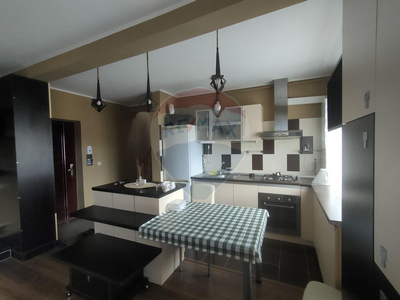 Apartament cu 3 camere de vanzare!