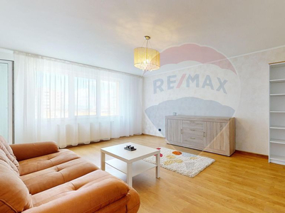 Apartament cu 3 camere de vânzare Grivitei