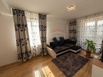 Apartament cu 3 camere de vanzare Titan Sun Park 7