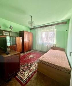 Apartament cu 3 camere decomandat