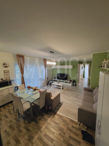 Apartament cu 3 camere in zona VIVO!