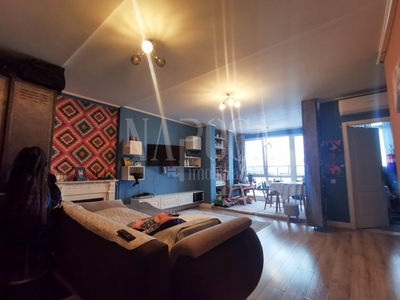 Apartament cu 3 camere si 4 locuri de parcare!