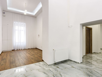 Apartament cu 3 camere zonă Ultracentrală etaj 1