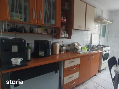 Apartament de 2 camere zona BARTOLOMEU,