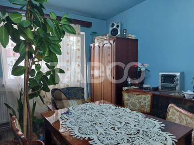 Apartament de vanzare 75 mp 4 camere 2 balcoane etaj 2 Cis