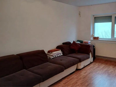 Apartament de vanzare in micro 20