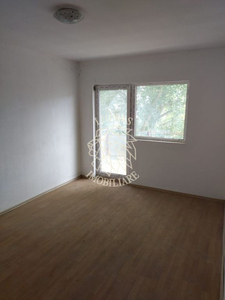 Apartament decomandat 3 camere-64 mp+2 balcoane-etaj 1- Z...