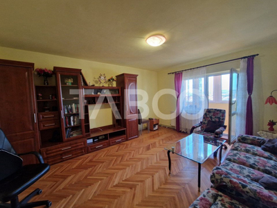 Apartament decomandat 76 mp utili 3 camere 2 bai bloc cu lif