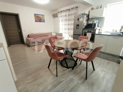 Apartament decomandat de vanzare 3 camere parcare balcon Arh