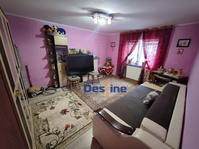 Apartament individual 2 camere decomandate 68 mp în vilă c