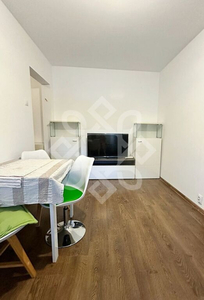 Apartament 3 camere de etaj 1