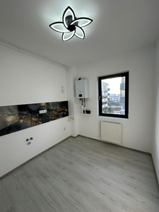 Apartament spatios-Bloc nou-Statie STB