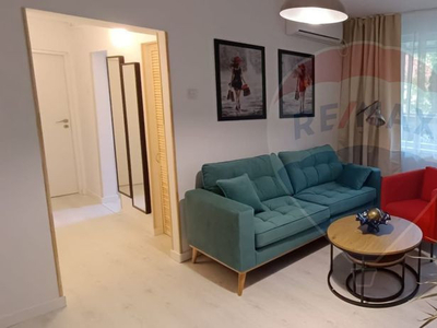 DE VANZARE Apartament cu 3 camere în zona Chibrit