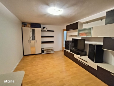 Apartament 3 camere zona UMF/Centru cu parcare