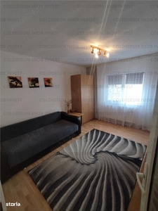 Apartament cu 3 camere de inchiriat in Centru - Podu de Fier