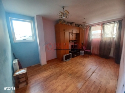 Apartament 2 camere de vanzare Rosiori de Vede