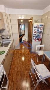 Apartament 4 camere - zona Micro 16 - Etaj 2