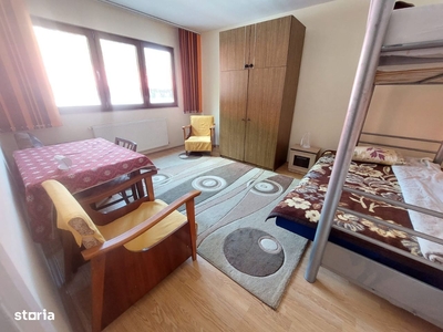 Apartament 4 camere nemobilat bloc anvelopat Gorjului, Militari