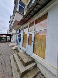 Spatiu comercial 37 mp inchiriere in Bloc de apartamente, Vrancea, Odobesti, Central