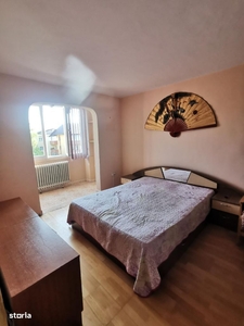 Apartament MOBILAT UTILAT de vanzare 2 camere parcare Selimbar Sibiu