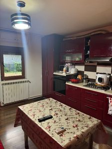 Vand apartament cu 3 camere decomandat