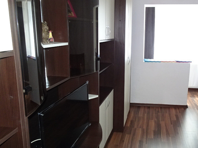 Vand apartament cu 3 camere decomandat in Deva