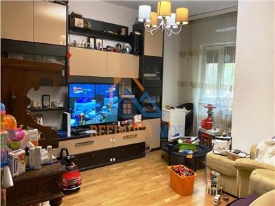 Vanzare apartament 3 camere 13 Septembrie Razoare