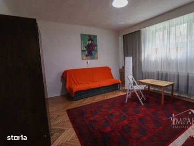 Vila/Casa luminoasa si spatioasa - Pret: 360.000 Euro