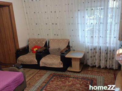 Apartament 2camere parter semidecomandat