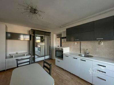 Apartament semidecomandat cu 3 camere, in cartierul Grigorescu
