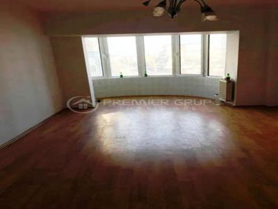 Apartament 4 camere, Pacurari, 98mp