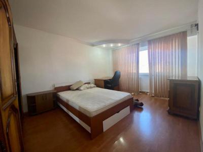 Apartament cu 3 camere decomandate - Gara